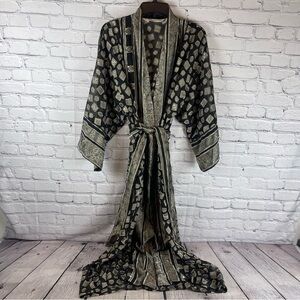 Victoria's Secret Kimono Robe Women’s Small Black‎ Sheer Belted Vintage